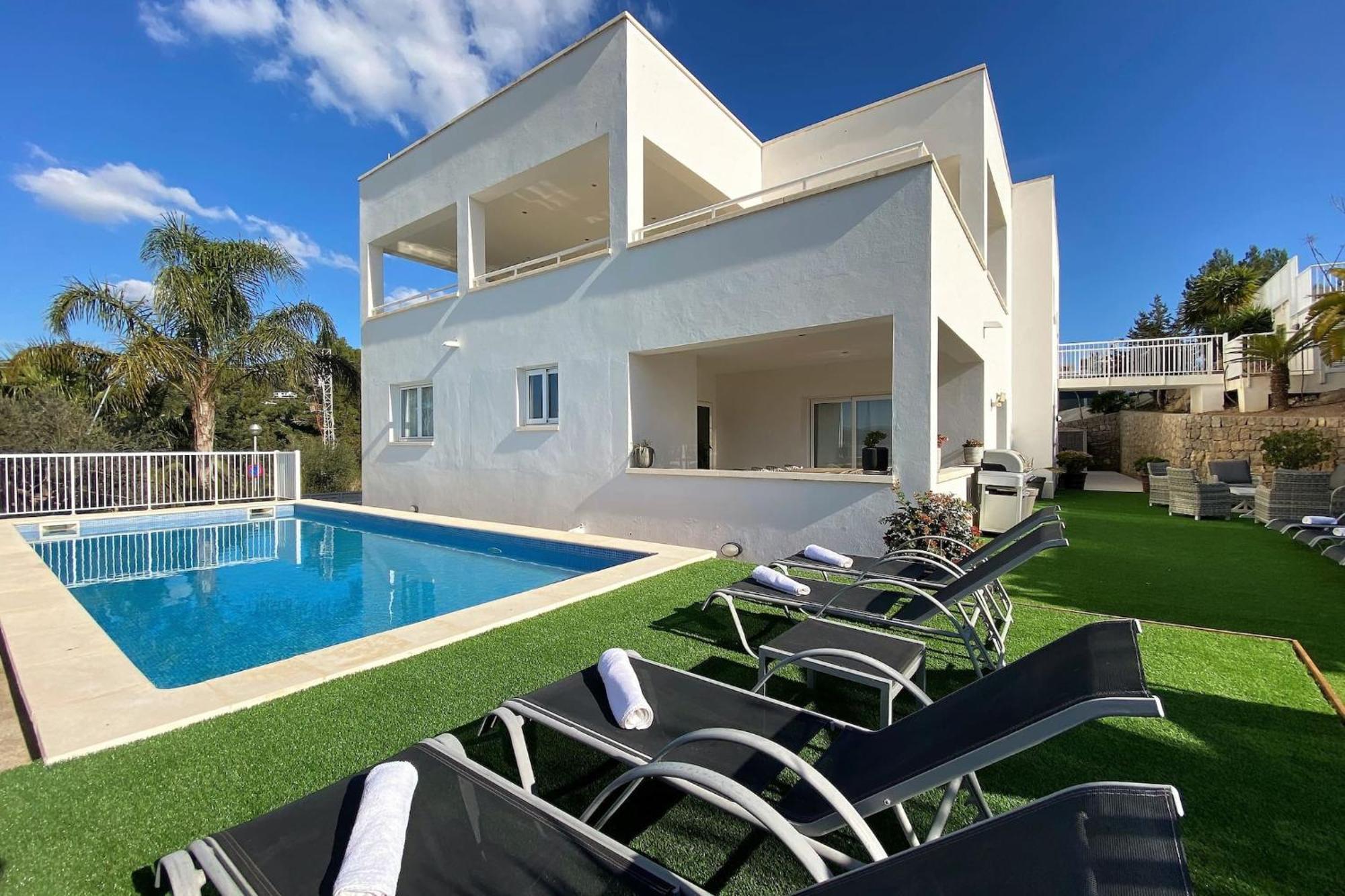 Villa Romeo 2Km From Ibiza Town And 1Km From Talamanca Beach Santa Eulária des Riu Exterior foto