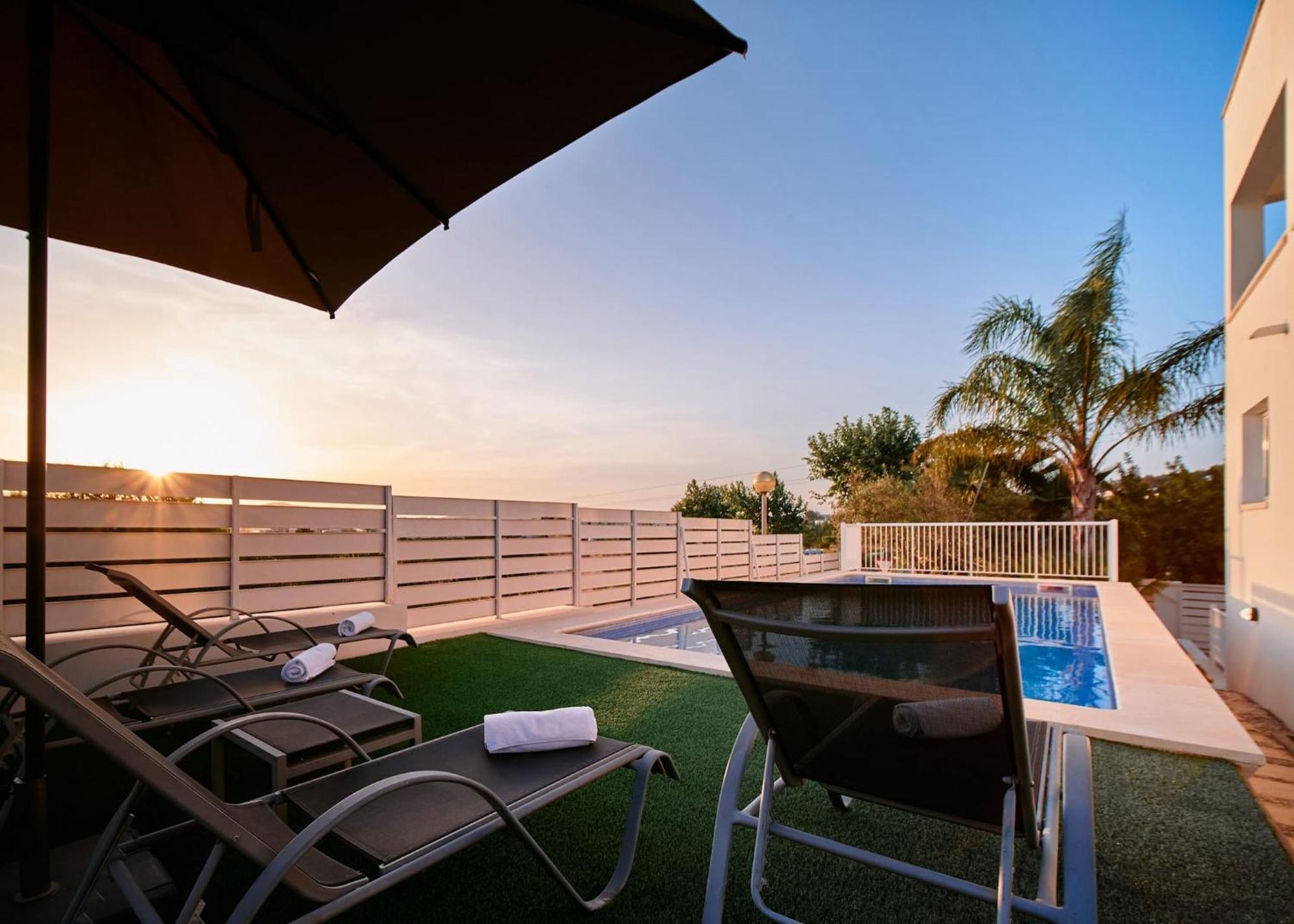 Villa Romeo 2Km From Ibiza Town And 1Km From Talamanca Beach Santa Eulária des Riu Exterior foto