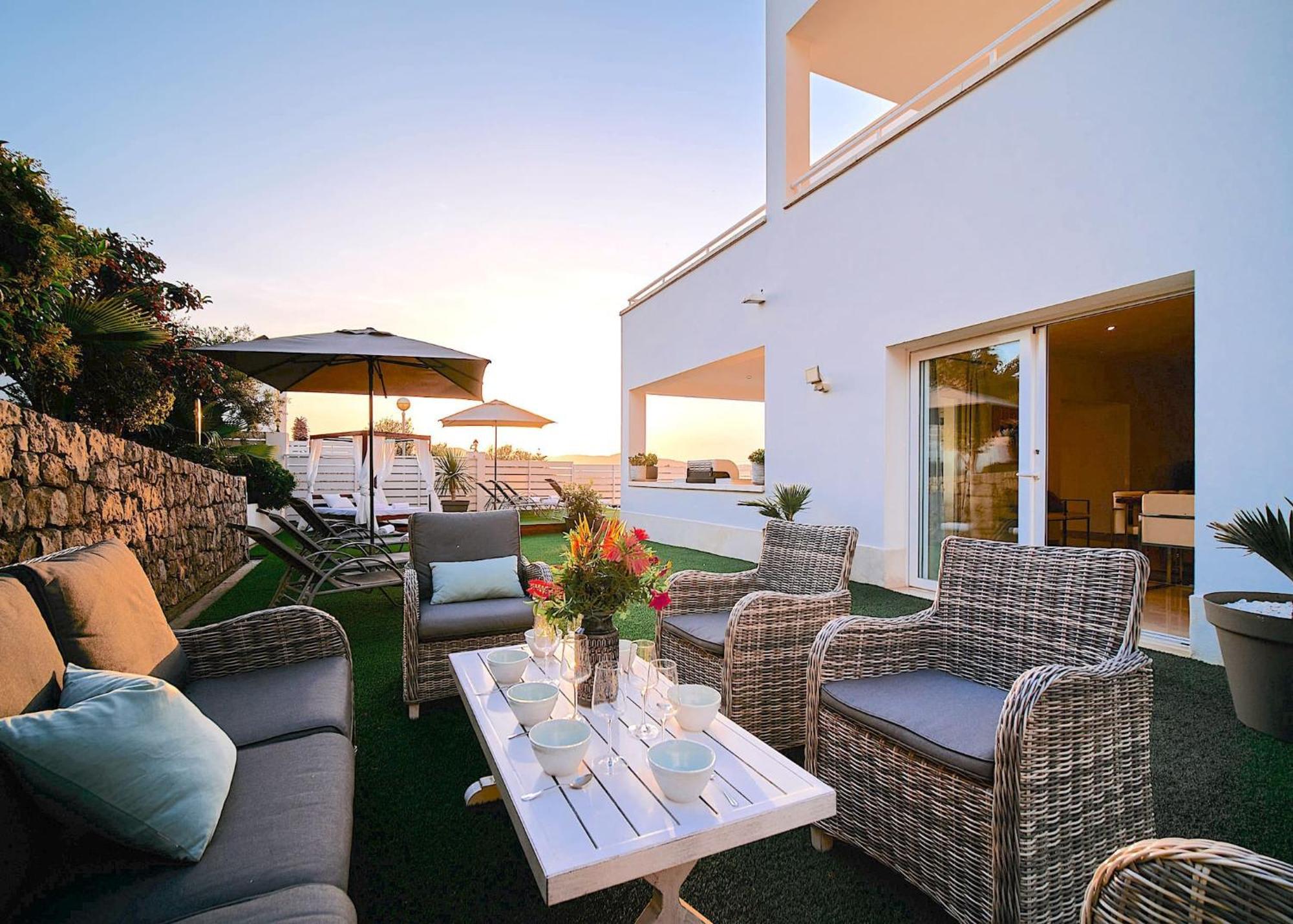 Villa Romeo 2Km From Ibiza Town And 1Km From Talamanca Beach Santa Eulária des Riu Exterior foto